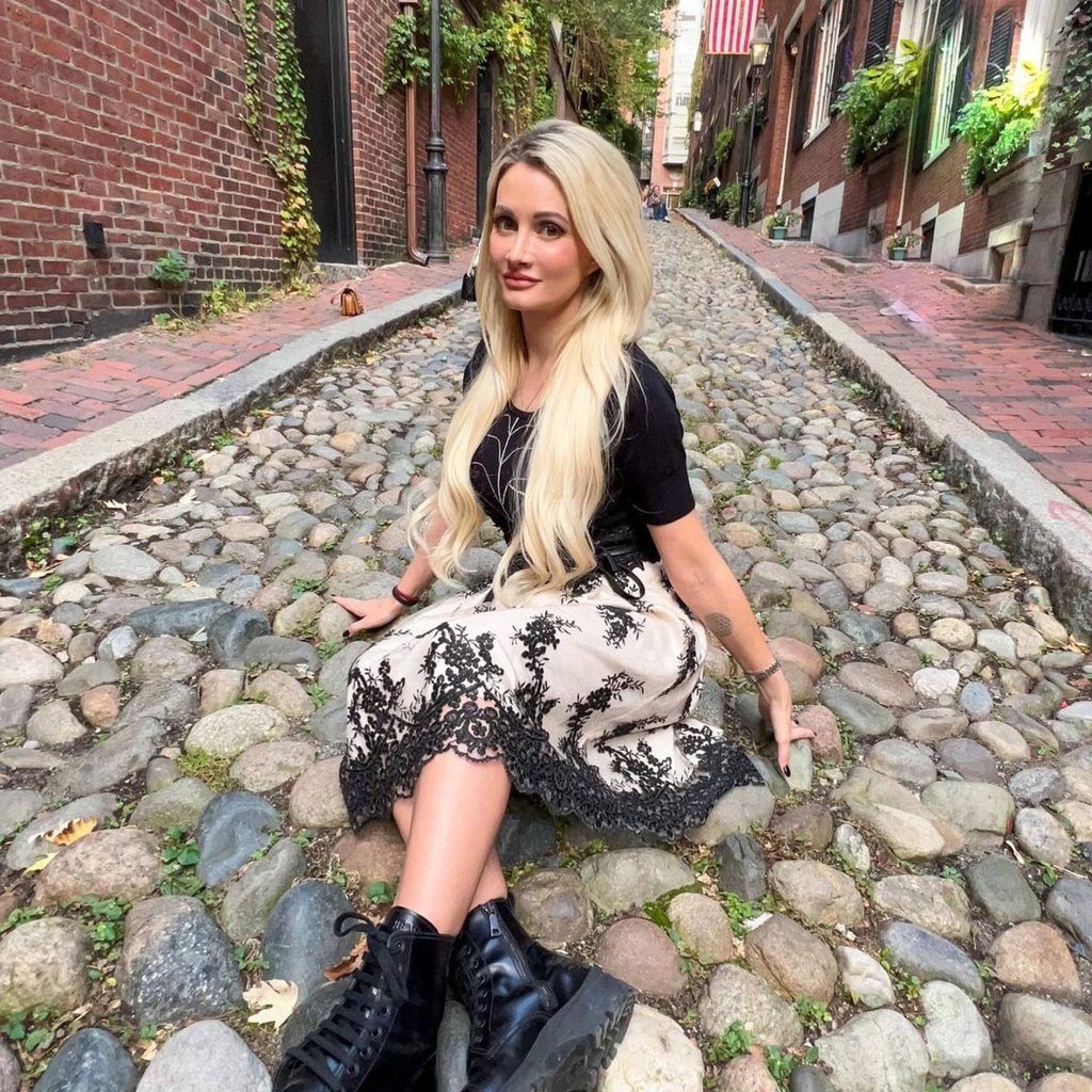 Former Playmate Holly Madison. Photo: @hollymadison/Instagram Former Playmate Holly Madison. Photo: @hollymadison/Instagram