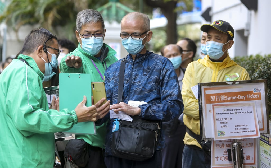 Some experts have suggested the government could do a better job of encouraging people to get vaccinated. Photo: Jelly Tse Some experts have suggested the government could do a better job of encouraging people to get vaccinated. Photo: Jelly Tse