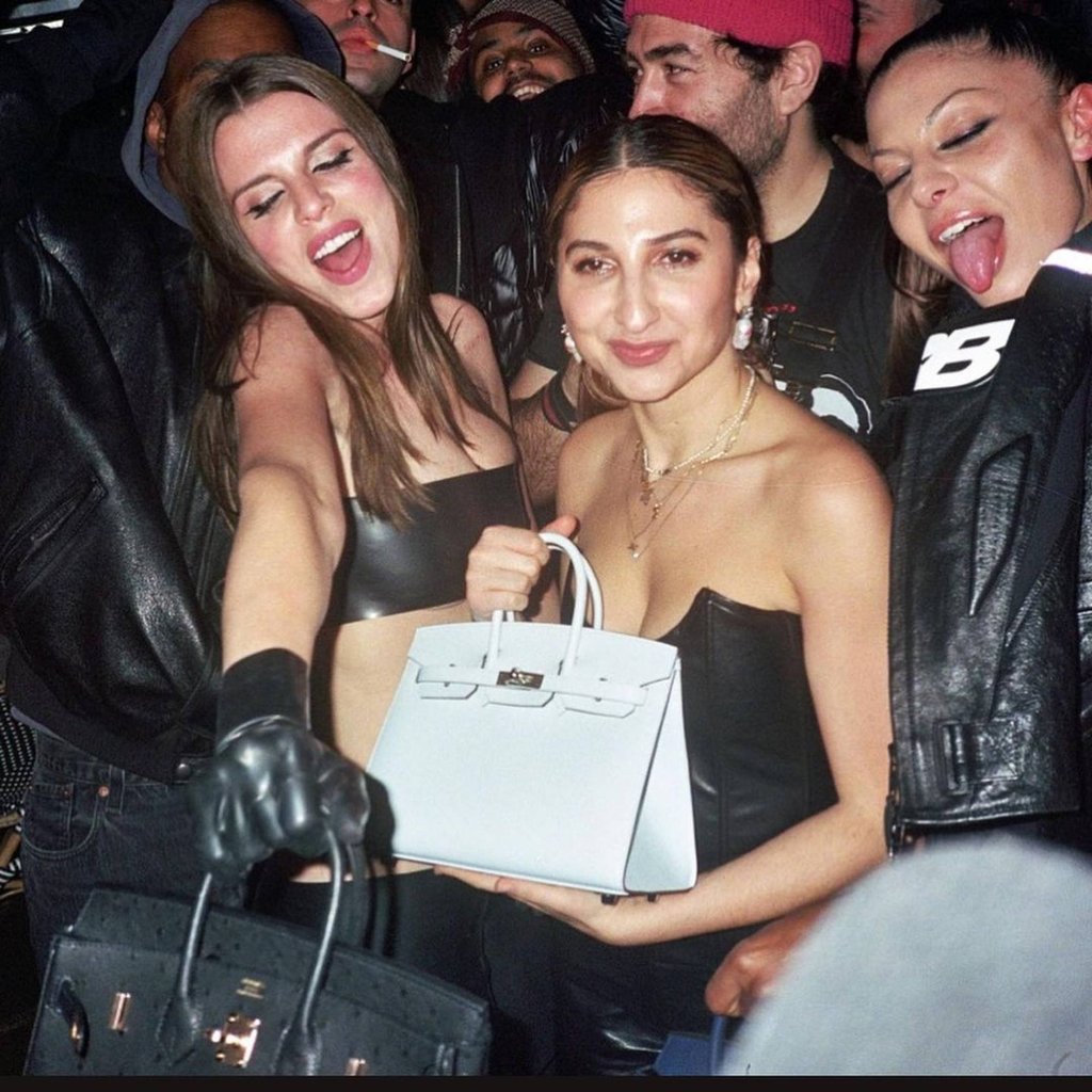 What says happy birthday for Julia Fox better than a new handbag? Photo: @juliafox/Instagram What says happy birthday for Julia Fox better than a new handbag? Photo: @juliafox/Instagram