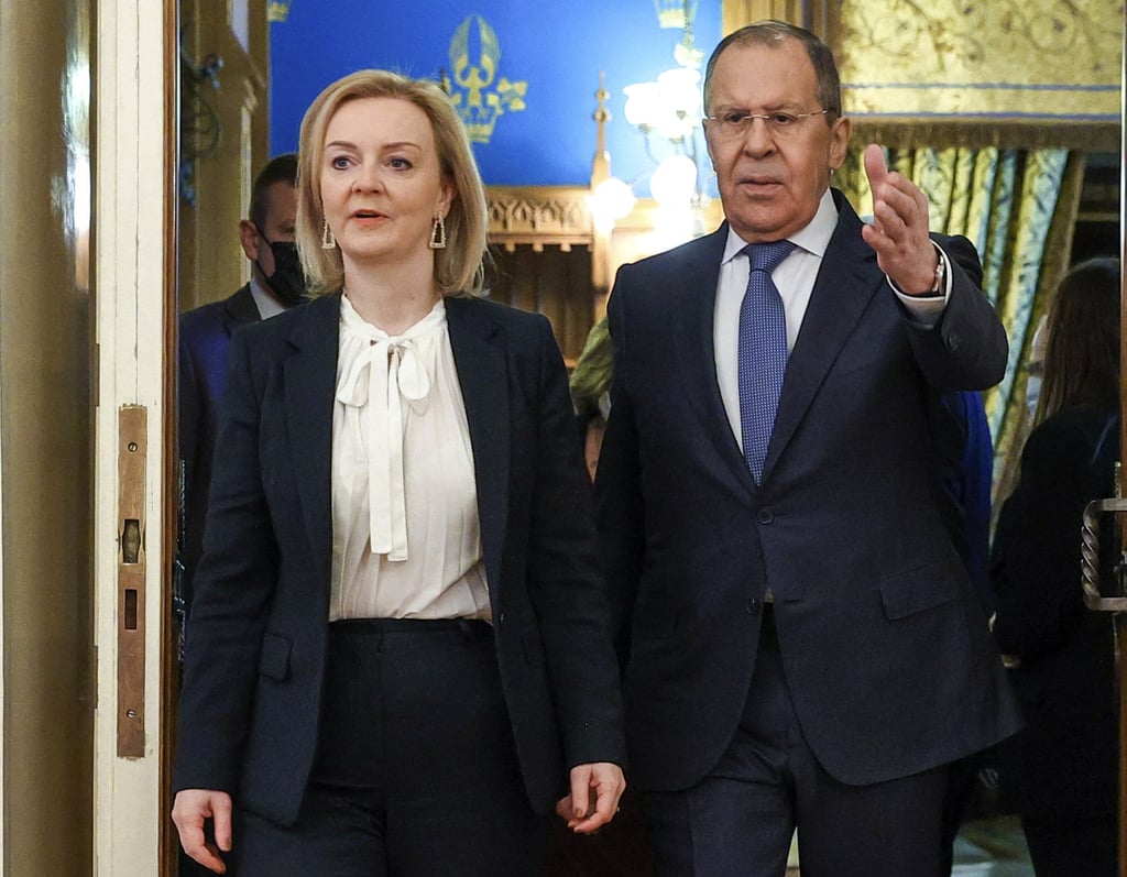 Russian Foreign Minister Sergey Lavrov and British Foreign Secretary Liz Truss. Photo: AP