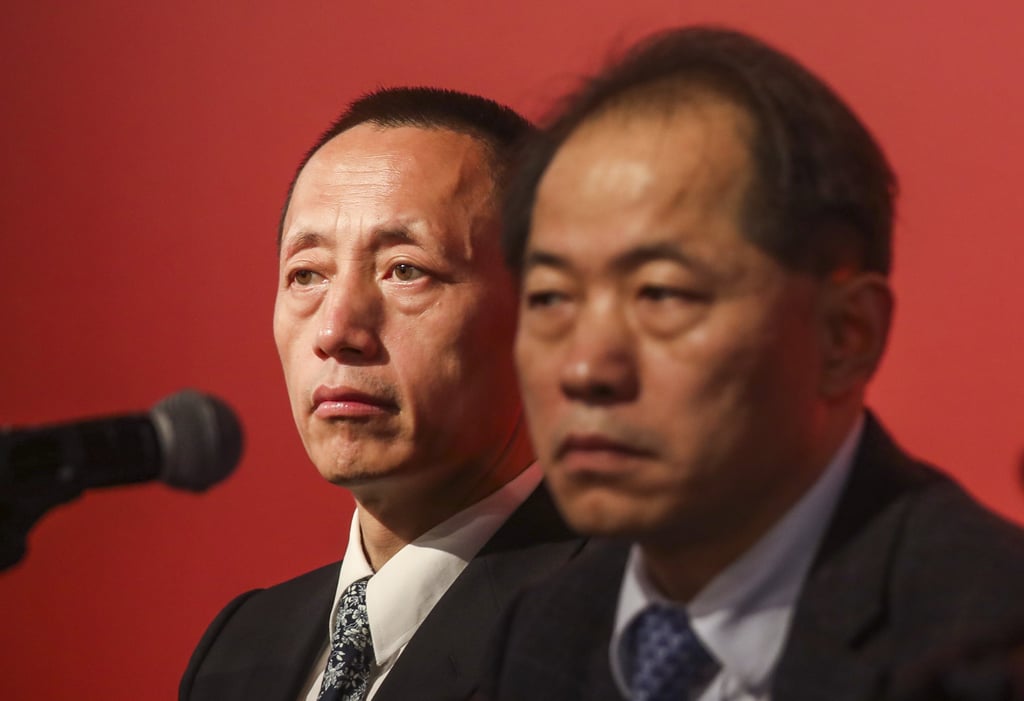 Vanke chairman Yu Liang (left) and president and CEO Zhu Jiusheng pictured in March 2019 during the company’s annual results announcement in Hong Kong. Photo: Xiaomei Chen Vanke chairman Yu Liang (left) and president and CEO Zhu Jiusheng pictured in March 2019 during the company’s annual results announcement in Hong Kong. Photo: Xiaomei Chen