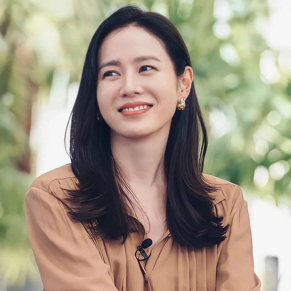 Son Ye-Jin is the face of a number of brands. Photo: @binjinfanpage/Instagram Son Ye-Jin is the face of a number of brands. Photo: @binjinfanpage/Instagram