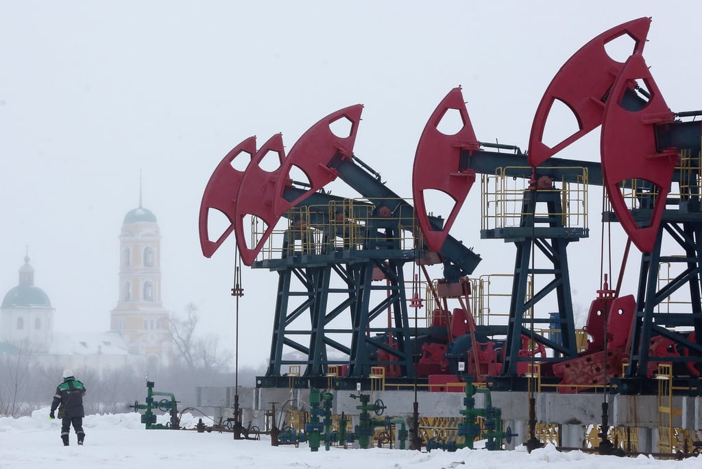 Singapore banks are limiting financing for trades involving Russian commodities, including oil and liquefied natural gas. March 2016. Photo: Bloomberg Singapore banks are limiting financing for trades involving Russian commodities, including oil and liquefied natural gas. March 2016. Photo: Bloomberg