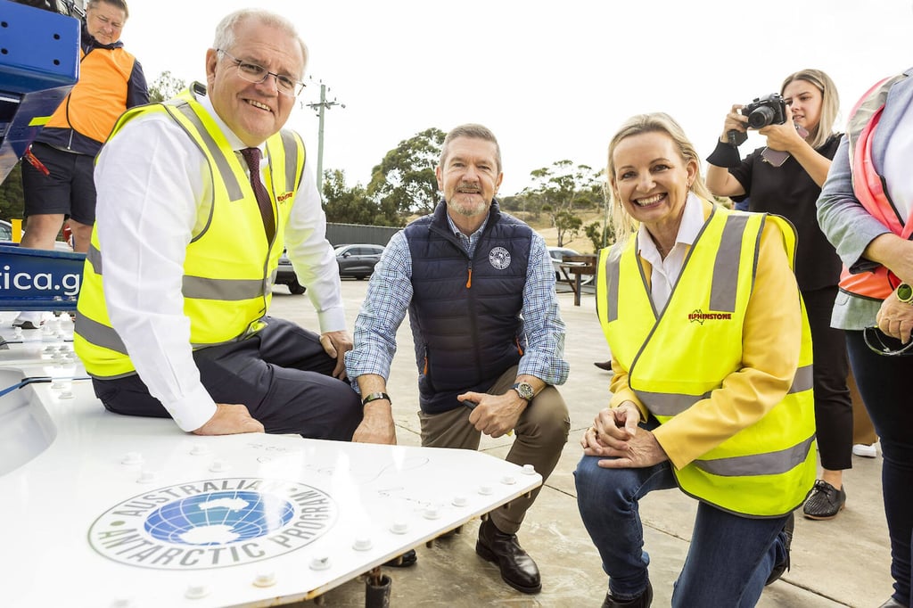 Prime Minister Scott Morrison, left, with Australian Antarctic Division Director Kim Ellis and Environment Minister Sussan Ley. Photo: Australian Antarctic Division