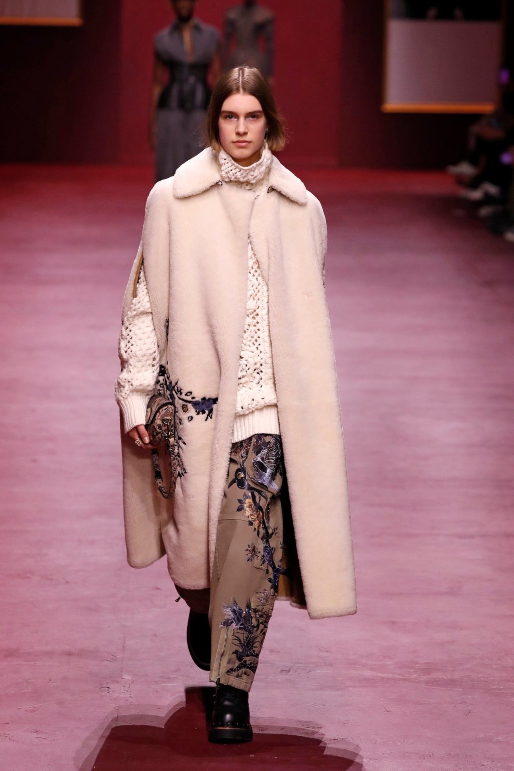 A model presents a creation of Christian Dior’s autumn/winter 2022 ready-to-wear collection during Paris Fashion Week. Photo: Xinhua