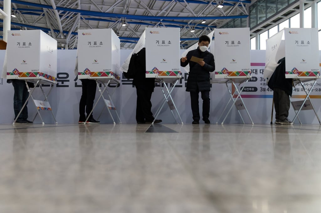 Voters at an early polling location for the presidential election inside Seoul Station in Seoul, South Korea, on Friday. Photo: Bloomberg Voters at an early polling location for the presidential election inside Seoul Station in Seoul, South Korea, on Friday. Photo: Bloomberg