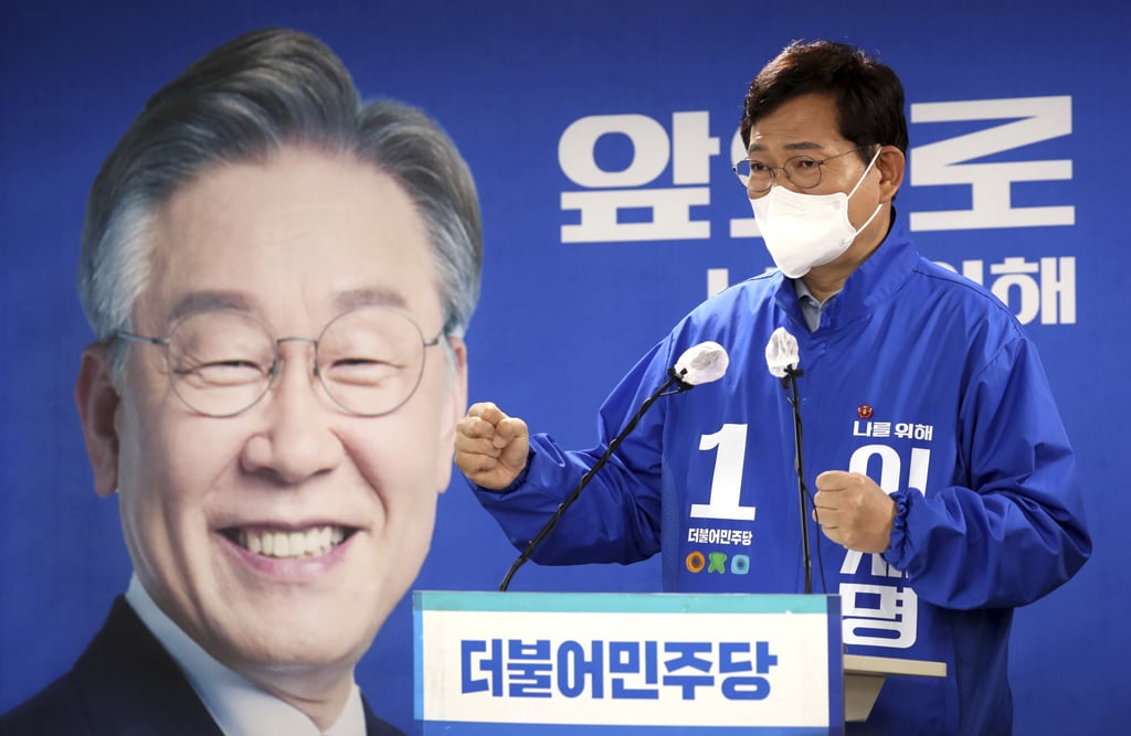 Song Young-gil, the chairman of South Korea’s ruling Democratic Party, speaks during a press conference in Seoul, South Korea, on Sunday. Song was attacked on Monday. Photo: AP