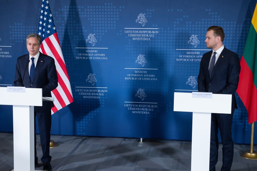 US Secretary of State Antony Blinken (L) and Lithuanian Foreign Affairs Minister Gabrielius Landsbergis at a press conference following their meeting in Vilnius, Lithuania, on Monday. Photo: EPA-EFE
