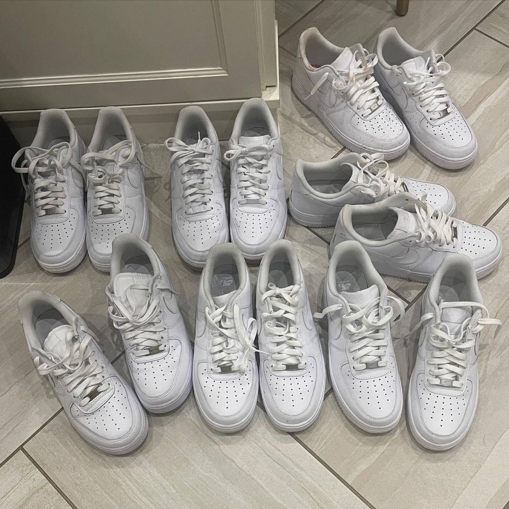 What stores sell nike air force ones discount