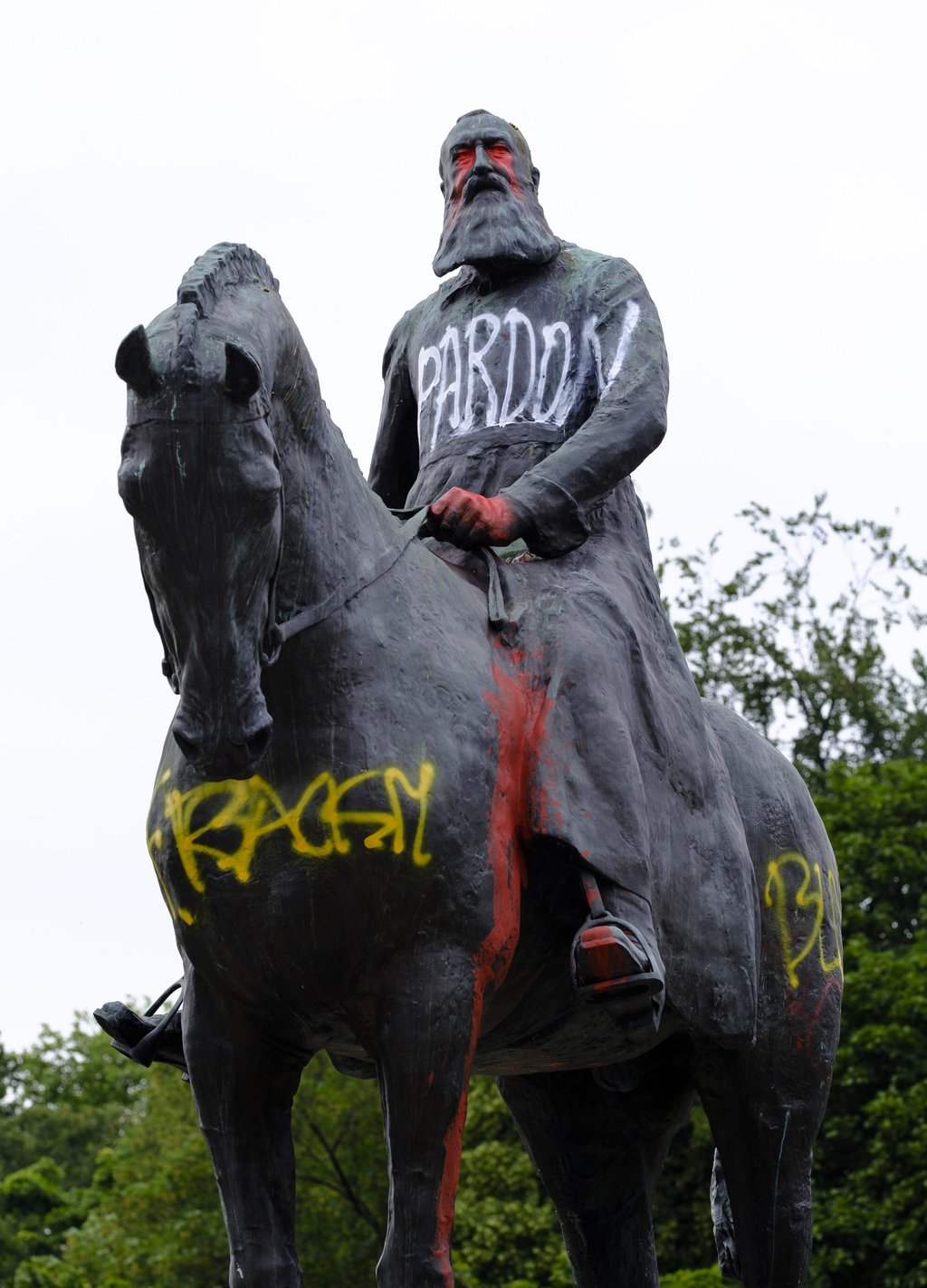A vandalised statue of Belgian King Leopold II that was defaced following an anti-racism protest, in solidarity with US anti-racist protests over George Floyd’s death, in Brussels, Belgium on June 10, 2020. Photo: Getty Images