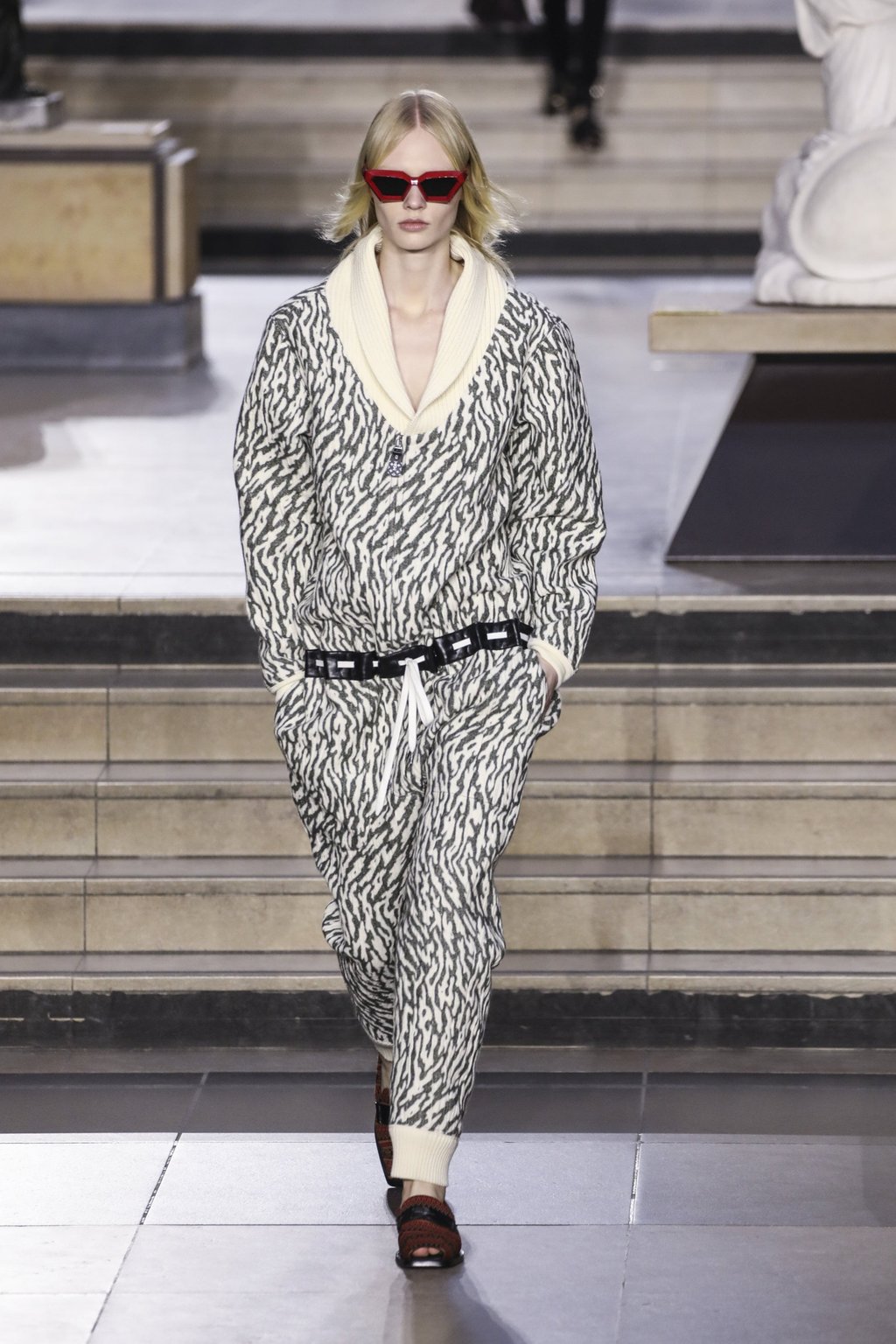A striking black and white look features in the Louis Vuitton ready-to-wear autumn/winter 2022-2023 fashion collection, unveiled during the Fashion Week in Paris, on March 7. Photo: Invision/AP A striking black and white look features in the Louis Vuitton ready-to-wear autumn/winter 2022-2023 fashion collection, unveiled during the Fashion Week in Paris, on March 7. Photo: Invision/AP