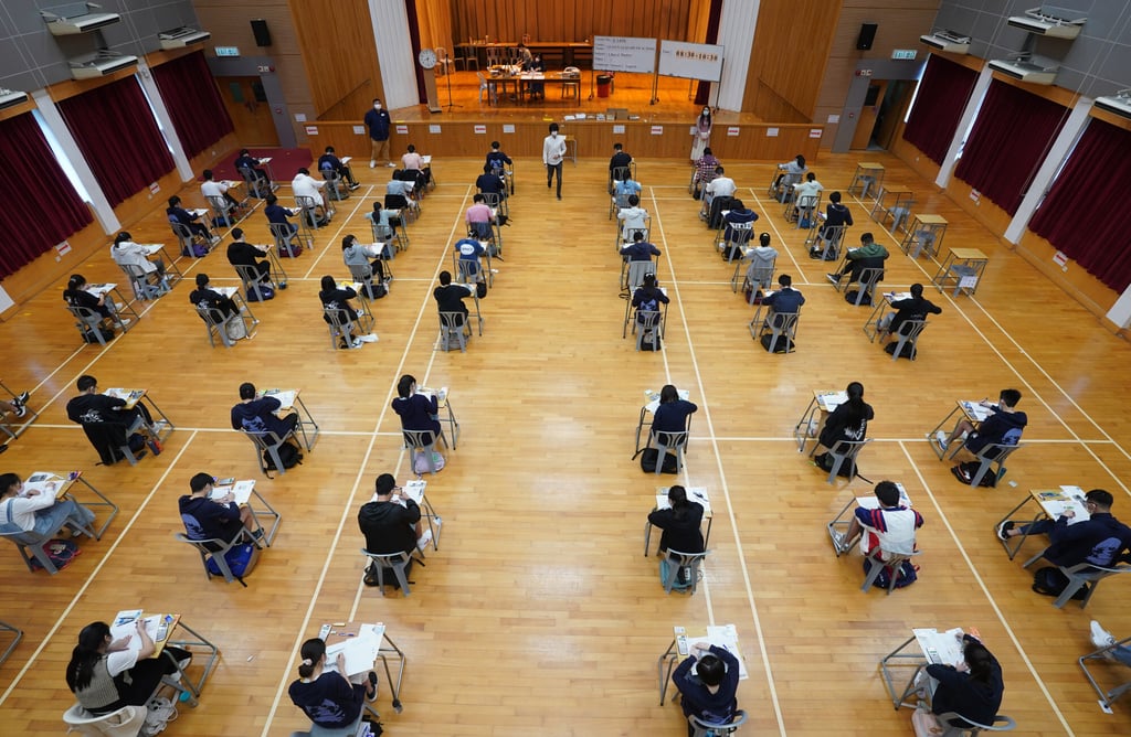 Students take a DSE exam at Queen Elizabeth School. Photo: Handout Students take a DSE exam at Queen Elizabeth School. Photo: Handout