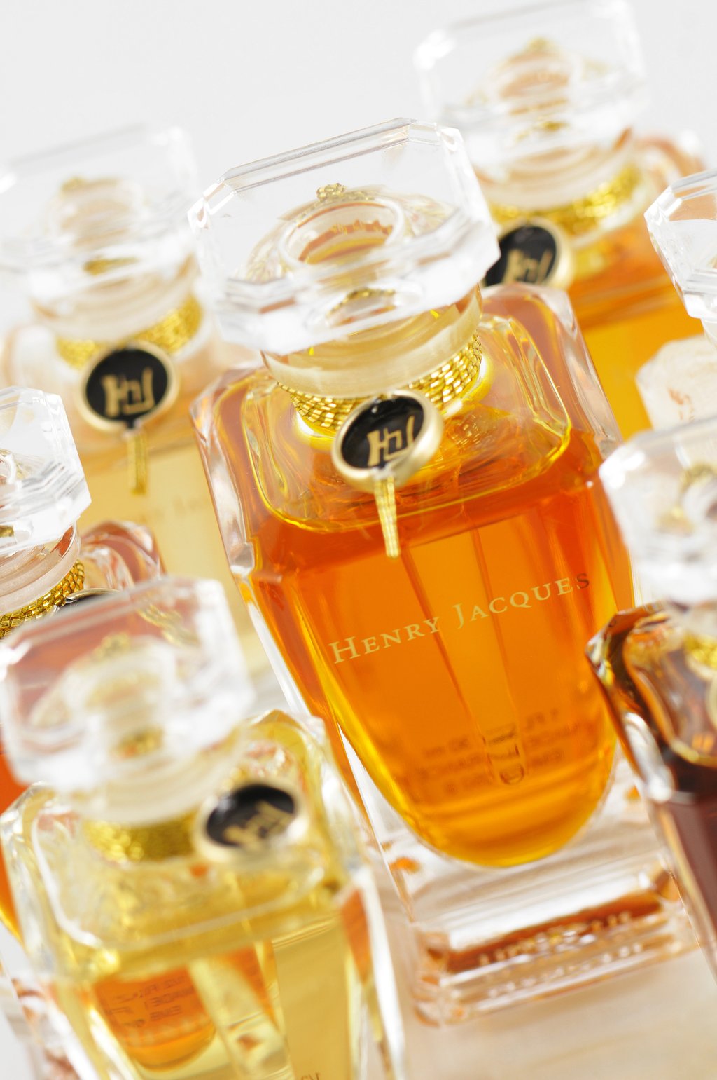 The Henry Jacques Les Classiques collection includes 50 fragrances. The Henry Jacques Les Classiques collection includes 50 fragrances.
