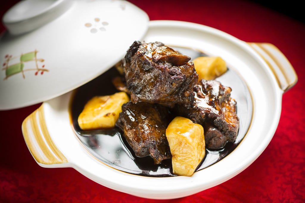 Ah Yat Harbour View’s stewed oxtail with home-made sauce and red wine in casserole. Photo: David Hartung