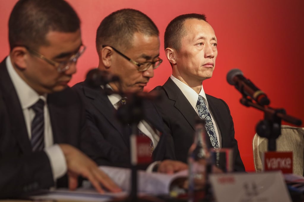 China Vanke’s Chairman Yu Liang (right), Chief Operating Officer Chang Xu (centre) and Chief Financial Officer Sun Jia during a press conference at the JW Marriott Hotel in Admiralty on 26 March 2019. Photo: Xiaomei Chen China Vanke’s Chairman Yu Liang (right), Chief Operating Officer Chang Xu (centre) and Chief Financial Officer Sun Jia during a press conference at the JW Marriott Hotel in Admiralty on 26 March 2019. Photo: Xiaomei Chen