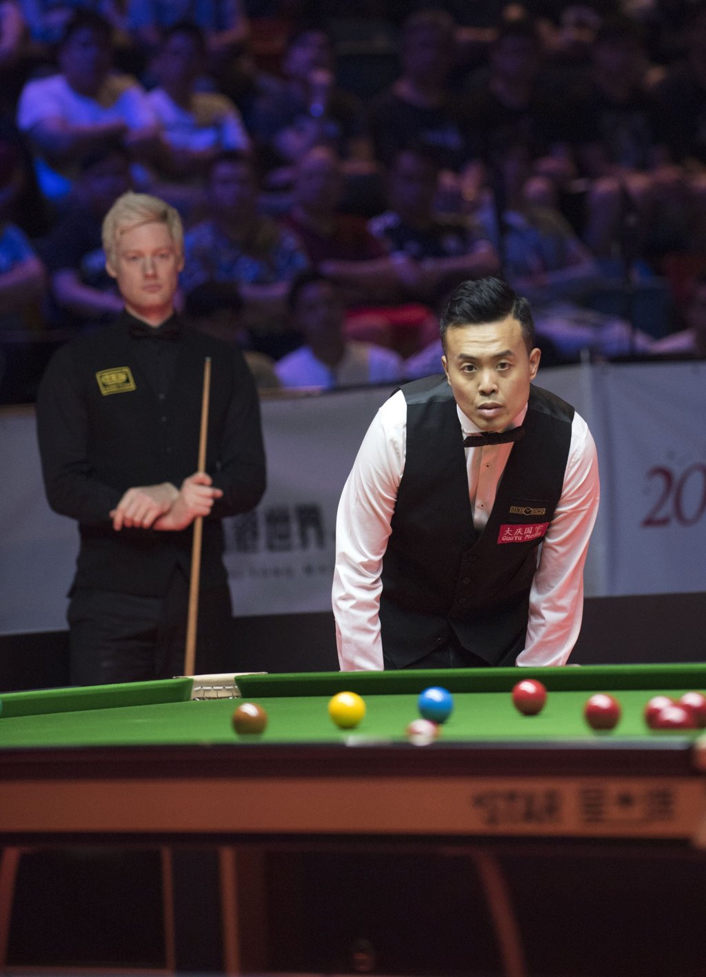 Home favourite Marco Fu against Neil Robertson of Australia in the semi-finals of the 2017 Hong Kong Masters at Queen Elizabeth Stadium in Wan Chai. Photo: Xinhua