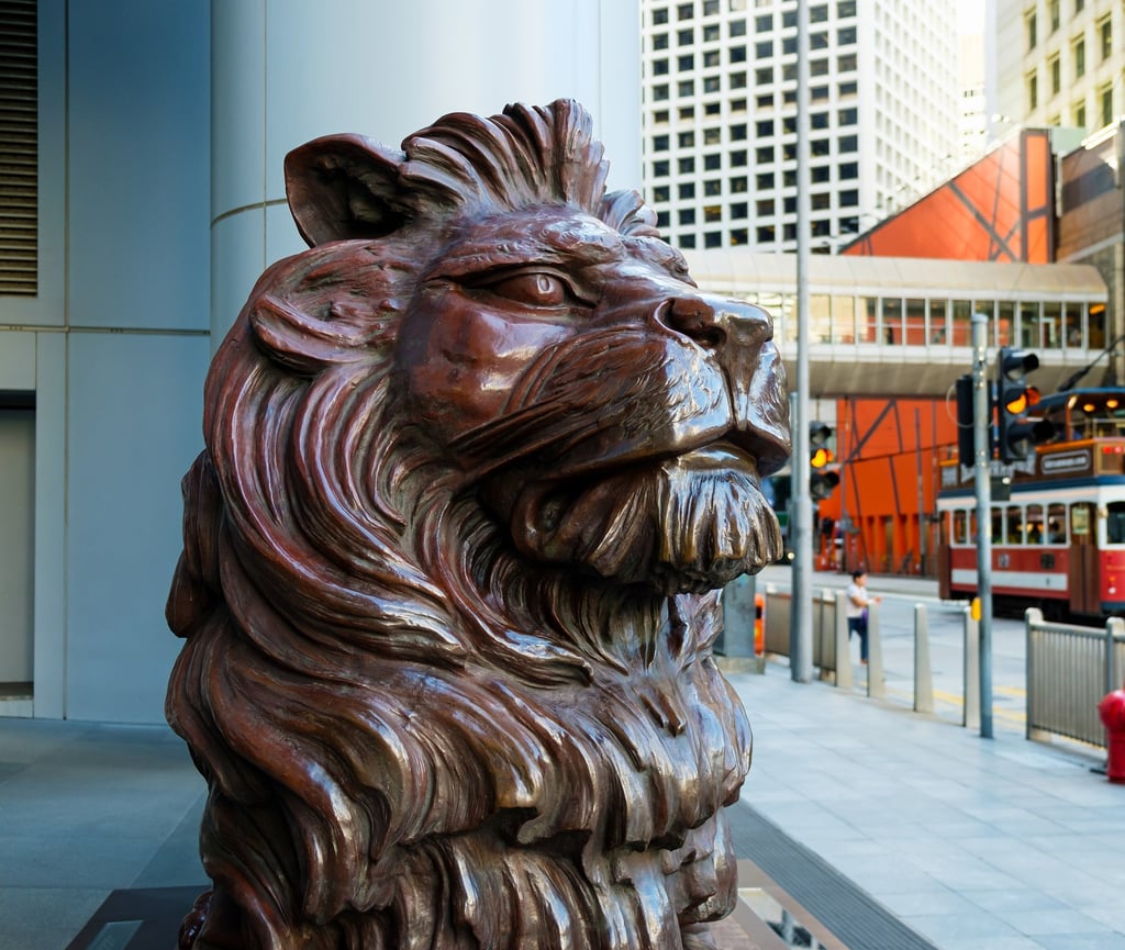 HSBC’s GBA Wealth Connect service offers customers the advantage of digital banking and investment services. Photo: Shutterstock