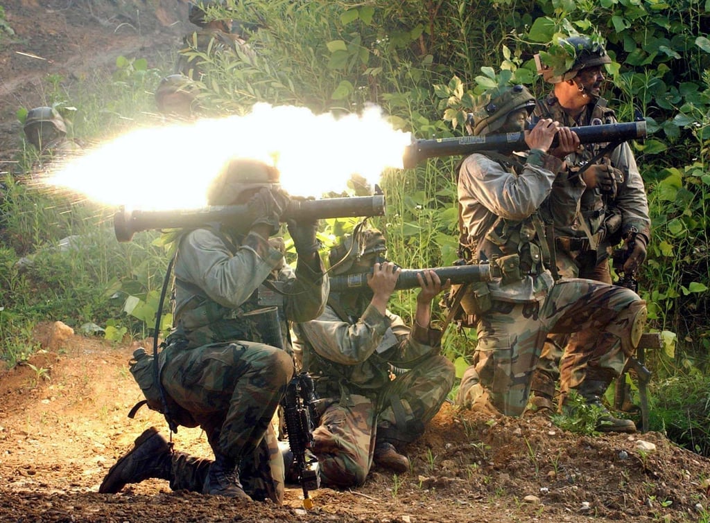 US soldiers use AT-4 anti-tank rocket launchers during a military exercise in Paju, near demilitarised zone that divides North and South Korea, about 50 (31 miles) north of Seoul. Photo: AP