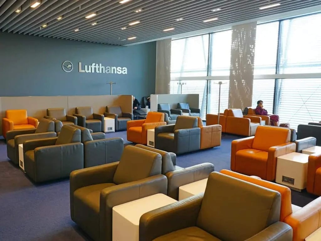United Polaris lounge at Washington Dulles airport. Photo: Insider