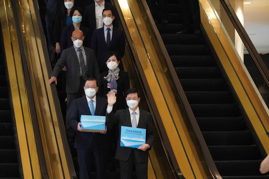 Chief Executive hopeful John Lee Ka-chiu submits his nomination forms for the CE election at City Gallery, Central. Photo: Felix Wong Chief Executive hopeful John Lee Ka-chiu submits his nomination forms for the CE election at City Gallery, Central. Photo: Felix Wong