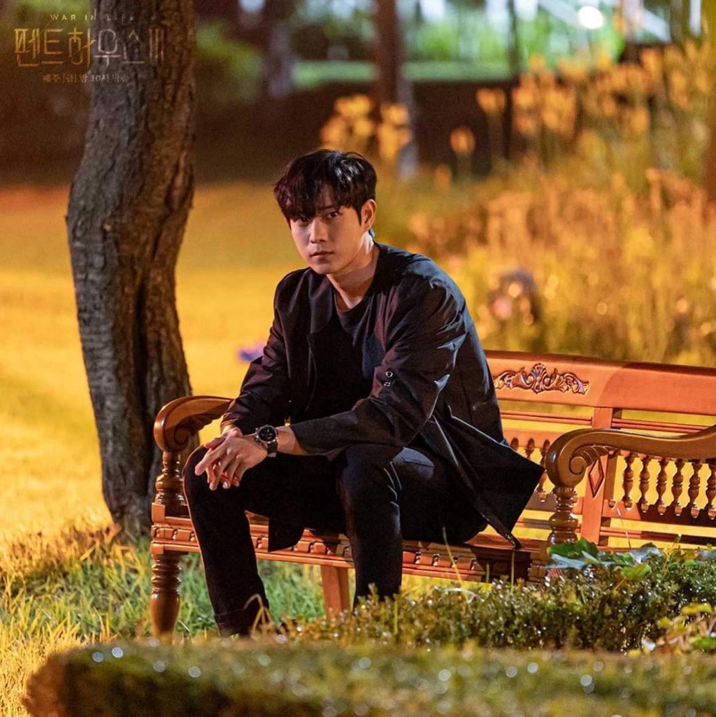 Kim Young-dae on the set of The Penthouse: War in Life. Photo: @penthousesbsdrama/Instagram
