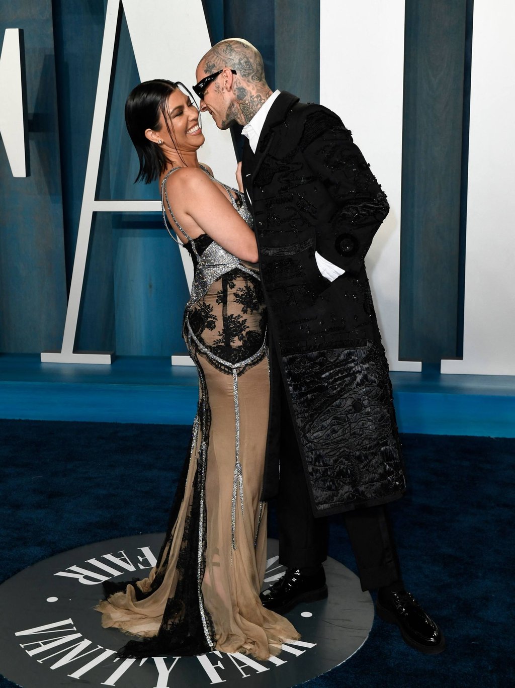 Musician Travis Barker and Kourtney Kardashian attend the 2022 Vanity Fair Oscar Party following the 94th Oscars at the The Wallis Annenberg Center for the Performing Arts in Beverly Hills, California, on March 27. Photo: AFP Musician Travis Barker and Kourtney Kardashian attend the 2022 Vanity Fair Oscar Party following the 94th Oscars at the The Wallis Annenberg Center for the Performing Arts in Beverly Hills, California, on March 27. Photo: AFP