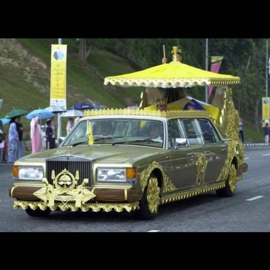Is this the world’s most OTT Rolls-Royce? Photo: @buyer_sclub/Instagram Is this the world’s most OTT Rolls-Royce? Photo: @buyer_sclub/Instagram