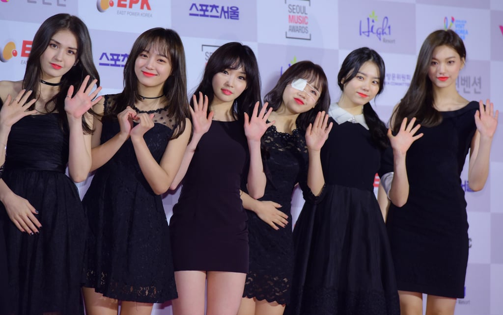 Kim Se-Jeong (second from left) with fellow members of K-pop girl group I. O. I attend a music awards show in Seoul, South Korea, in 2017. Photo: The Chosunilbo JNS/Imazins via Getty Images