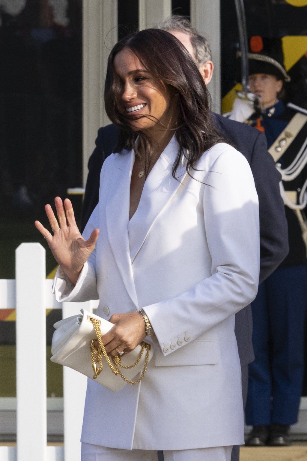 Meghan Markle, Duchess of Sussex, waves upon arrival at the Invictus Games venue in The Hague, Netherlands, on April 15. Photo: AP Photo Meghan Markle, Duchess of Sussex, waves upon arrival at the Invictus Games venue in The Hague, Netherlands, on April 15. Photo: AP Photo