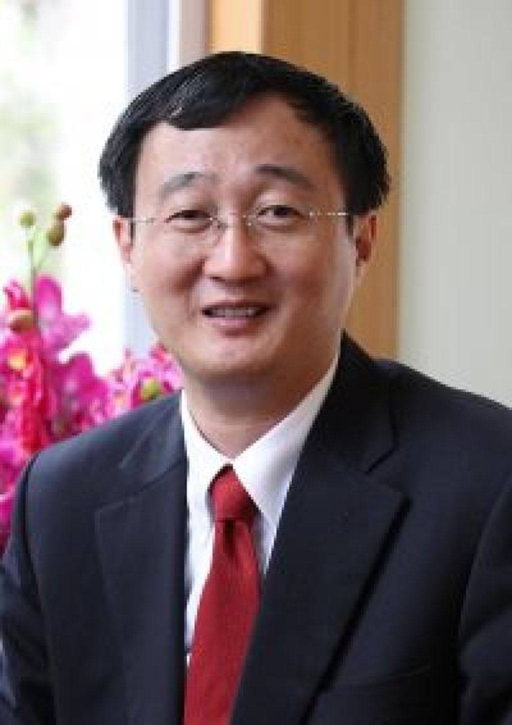 An undated photograph of Dr. Wu Jinglei, the director and deputy party secretary of Shanghai’s Municipal Commission of Health and Family Planning. Photo: CEIBS An undated photograph of Dr. Wu Jinglei, the director and deputy party secretary of Shanghai’s Municipal Commission of Health and Family Planning. Photo: CEIBS