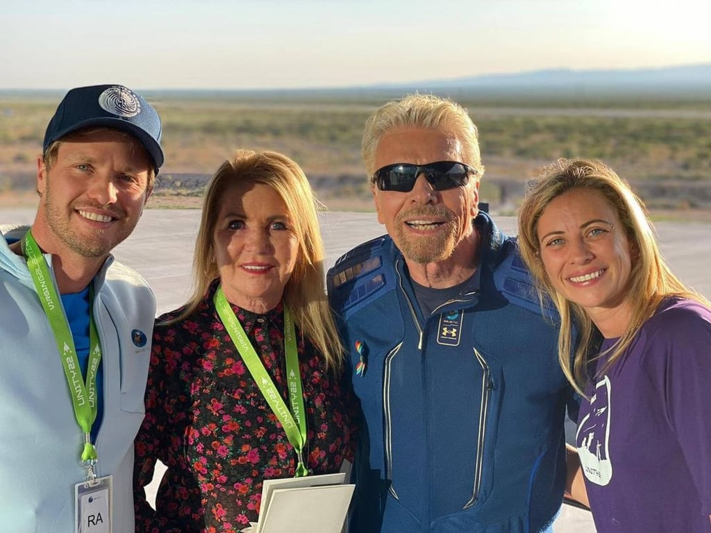 The Branson family all together: brother Sam, mother Joan Templeman, father Richard and Holly herself. Photo: @holly_branson/Instagram The Branson family all together: brother Sam, mother Joan Templeman, father Richard and Holly herself. Photo: @holly_branson/Instagram