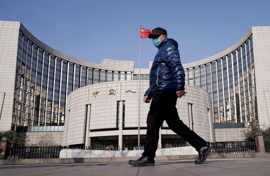 China’s central bank has taken a go-slow approach in monetary easing against the backdrop of capital outflows and higher US rates. Photo: Reuters