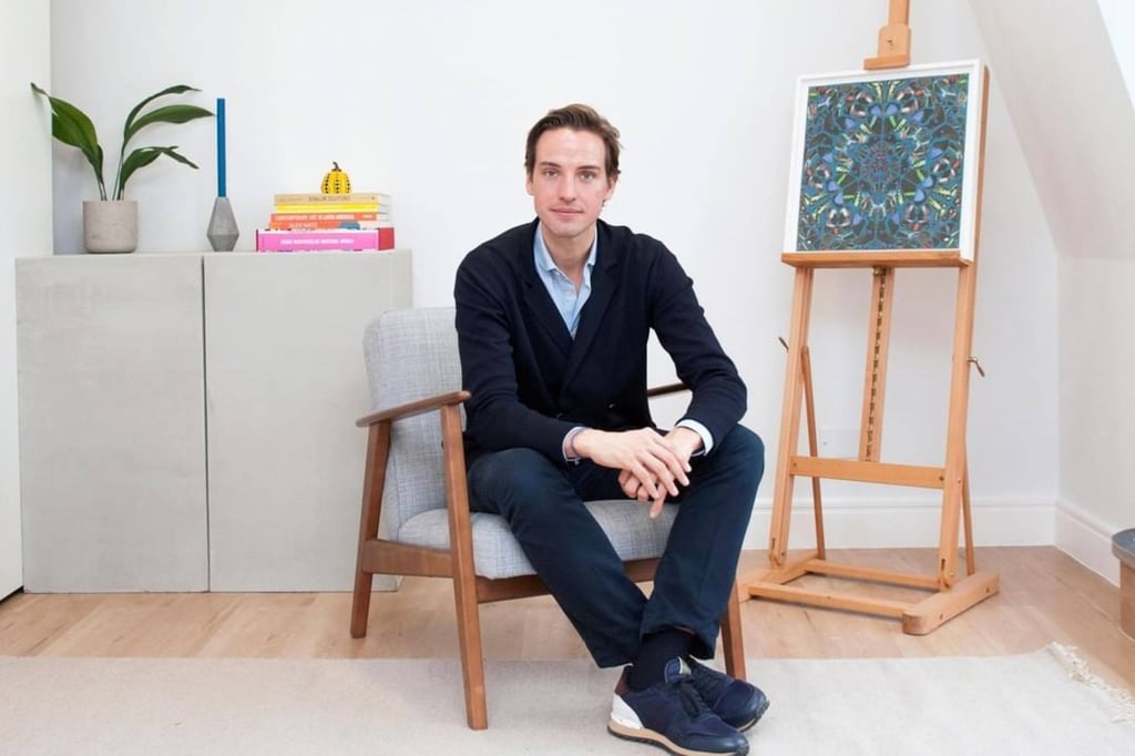 The creative millionaire Alexander Gilkes is a success in the art and business worlds. Photo: @networthrecord/Instagram