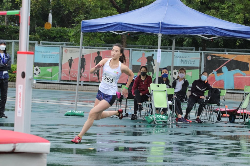 The women’s high jump played out in wet conditions at the Hong Kong Athletics Trial 2022. Photo: Shirley Chui The women’s high jump played out in wet conditions at the Hong Kong Athletics Trial 2022. Photo: Shirley Chui