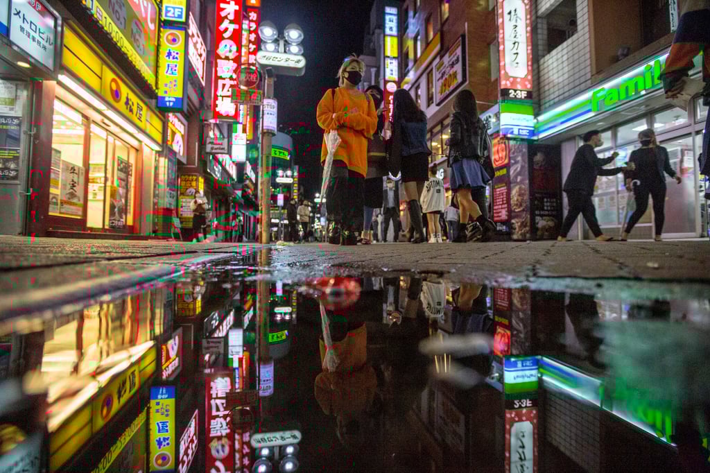 After more than two years, Japan’s bars and restaurants have only recently been permitted to fully reopen as restrictions ease on opening hours and the number of customers they were able to serve at one time. Photo: AP After more than two years, Japan’s bars and restaurants have only recently been permitted to fully reopen as restrictions ease on opening hours and the number of customers they were able to serve at one time. Photo: AP