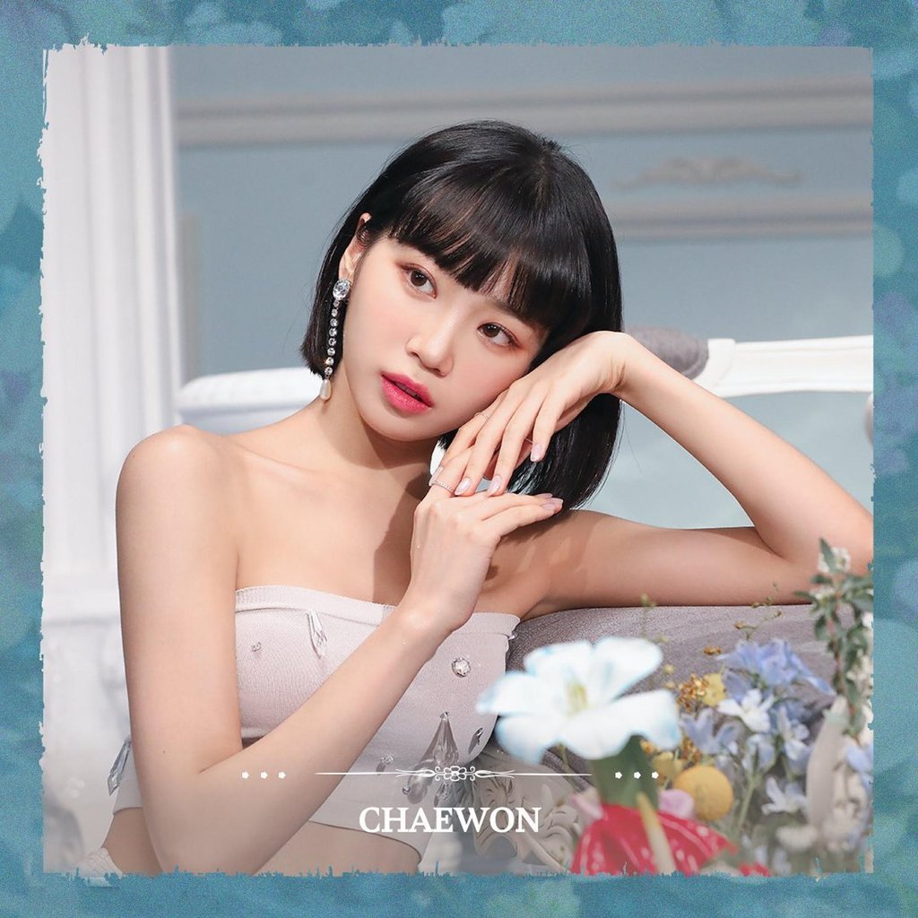 Lesserafim’s leader Kim Chae-won was previously with Iz*One. Photo: @le_sserafim/Instagram