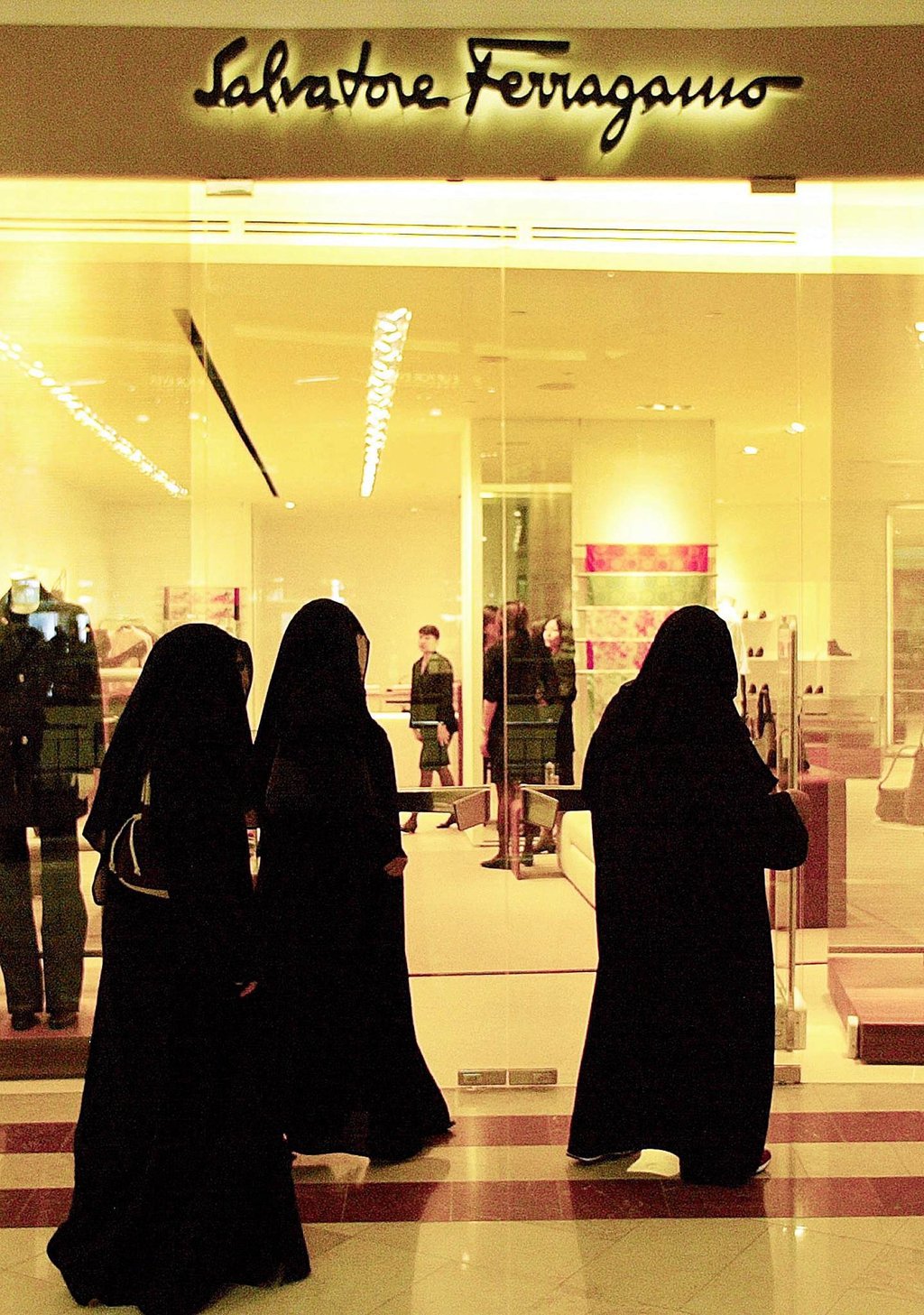 Female Arab tourists shopping in Kuala Lumpur. Libyan author Mohammed Alnaas’ first novel critiques concepts of masculinity and femininity. File photo: AFP