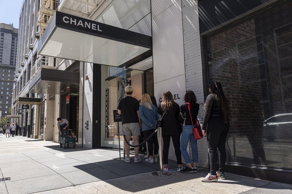 Sometimes ‘line standers’ are hired for up to US$125 a day to queue or enter stores on behalf of resellers. Photo: Bloomberg Sometimes ‘line standers’ are hired for up to US$125 a day to queue or enter stores on behalf of resellers. Photo: Bloomberg