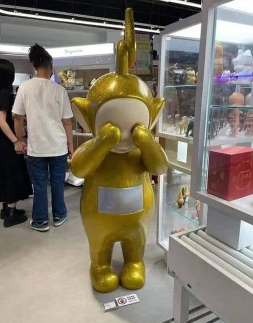 The 1.8-metre Teletubbies figure at designer toy store KK Plus. Photo: Handout The 1.8-metre Teletubbies figure at designer toy store KK Plus. Photo: Handout