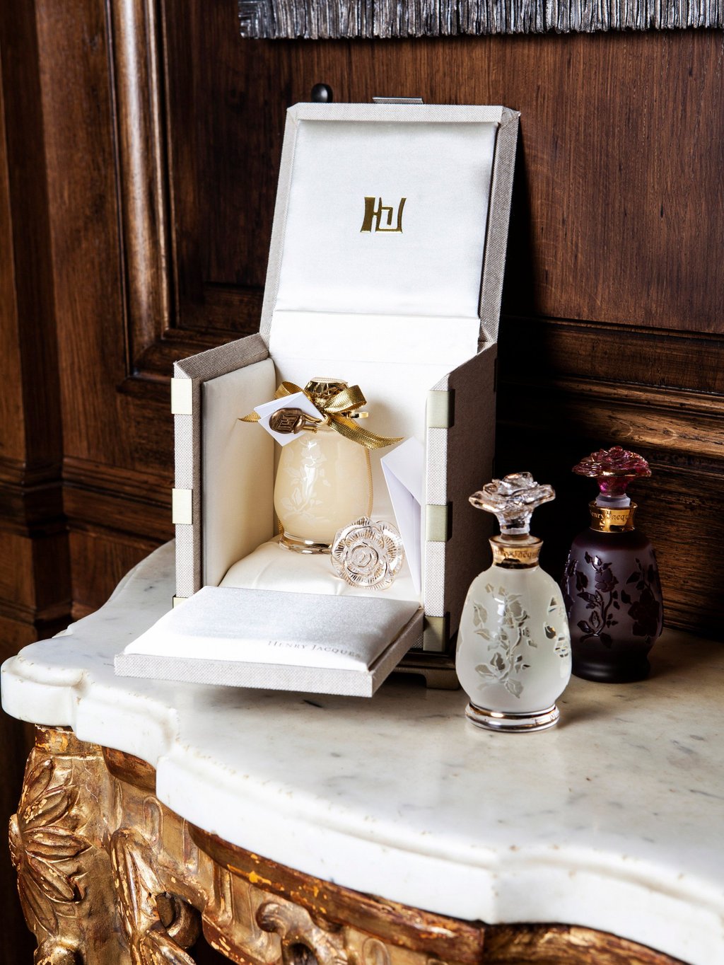 Henry Jacques is deeply rooted in tradition, and yet oh-so contemporary too. Henry Jacques is deeply rooted in tradition, and yet oh-so contemporary too.