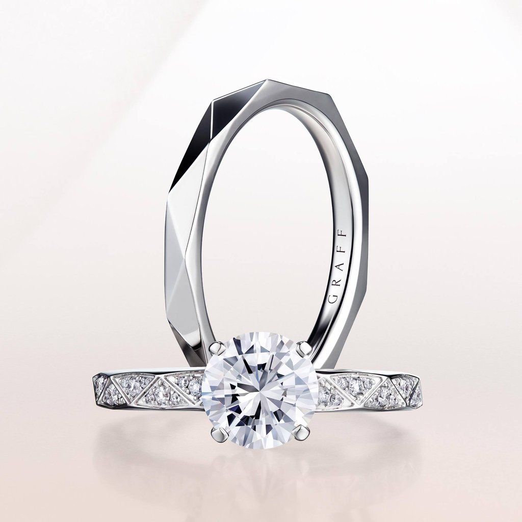 Laurence Graff signature wedding band and engagement ring. Photo: Graff Laurence Graff signature wedding band and engagement ring. Photo: Graff