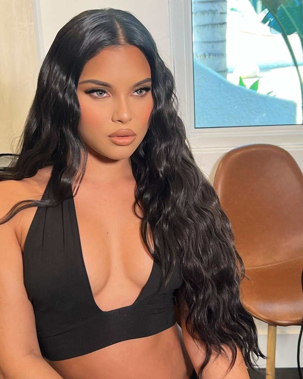 Liam Payne sure seems to have a type – namely brunette and beautiful, like Aliana Mawla. Photo: @alianamawla/Instagram