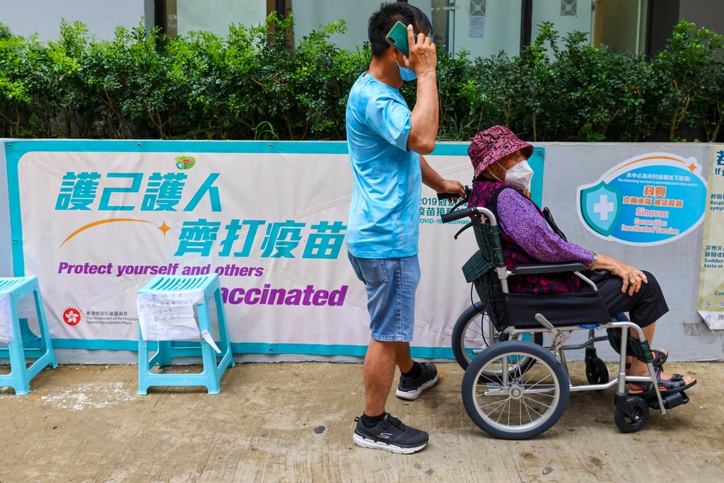 Residents wait to get vaccinated at Kwun Chung Sports Centre in Jordan. Photo: Dickson Lee