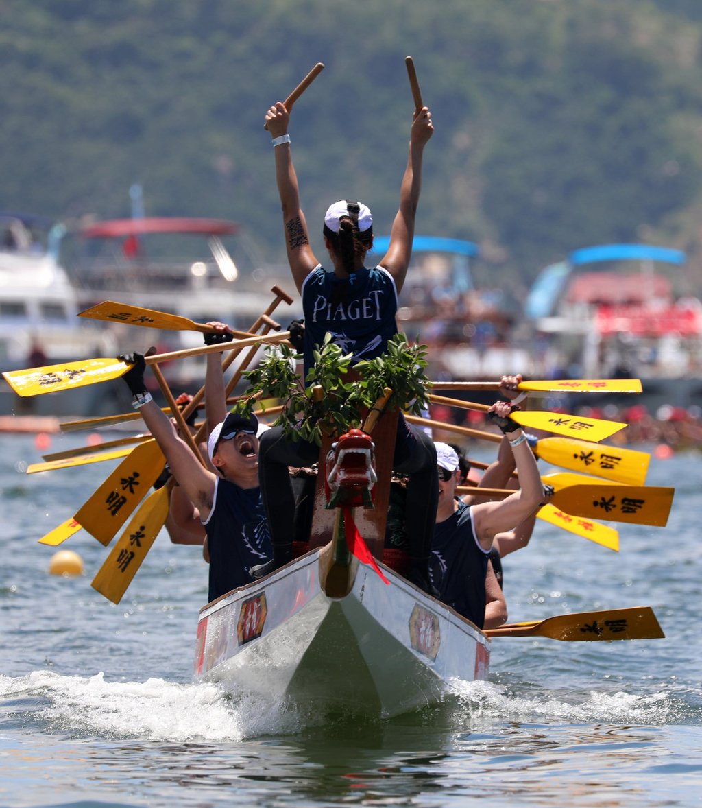 A team at The Sun Life Stanley International Dragon Boat Championships 2019 in Hong Kong. Photo: Felix Wong