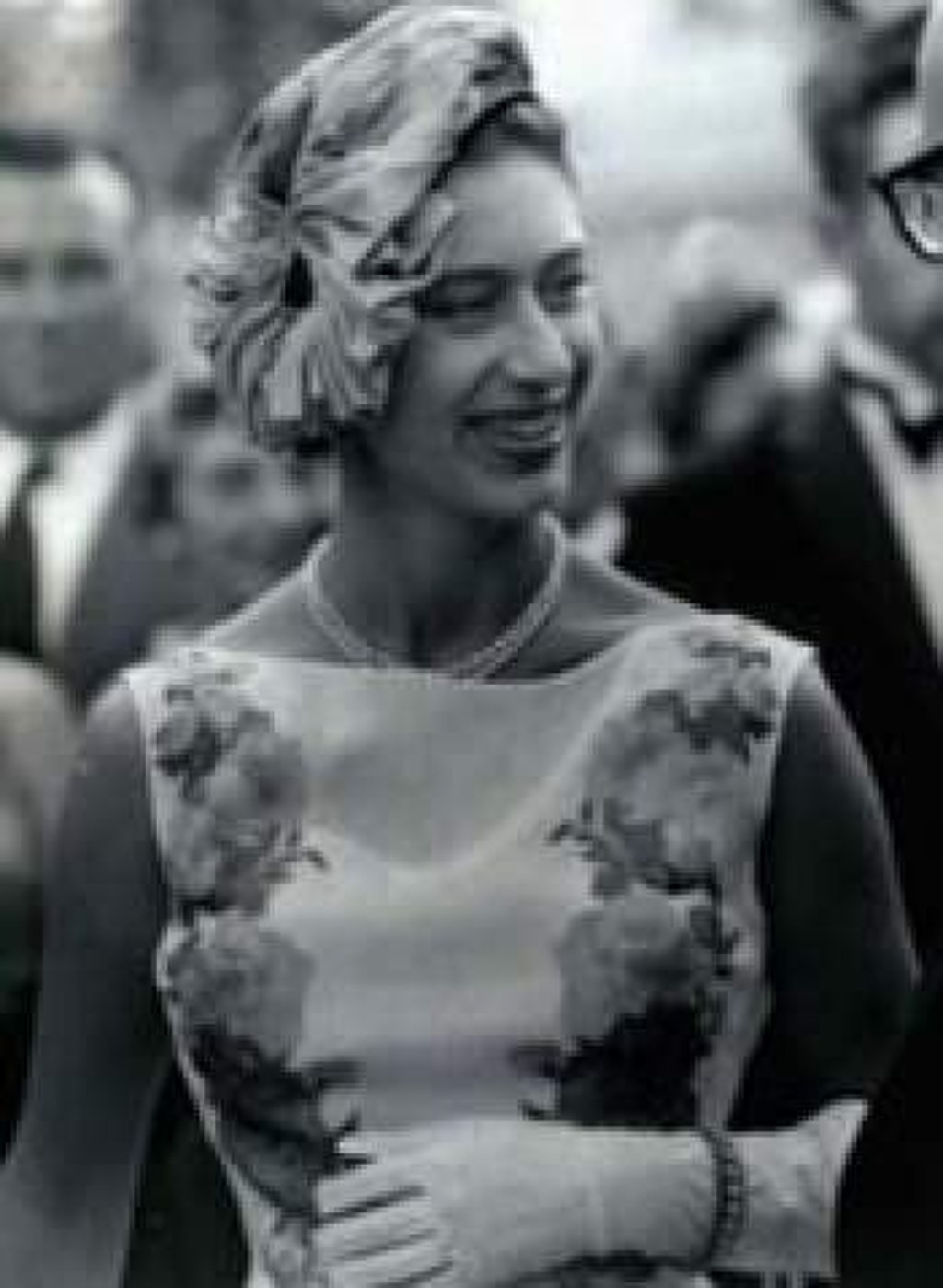 Princess Margaret wearing the bracelet that was gifted to her when she turned 21. Photo: Sotheby’s Princess Margaret wearing the bracelet that was gifted to her when she turned 21. Photo: Sotheby’s