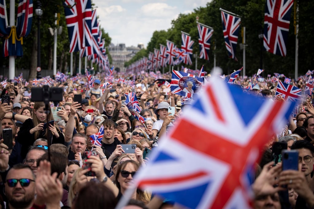 A scene in London Thursday, the first day of Platinum Jubilee celebrations for Queen Elizabeth. Photo: EPA-EFE