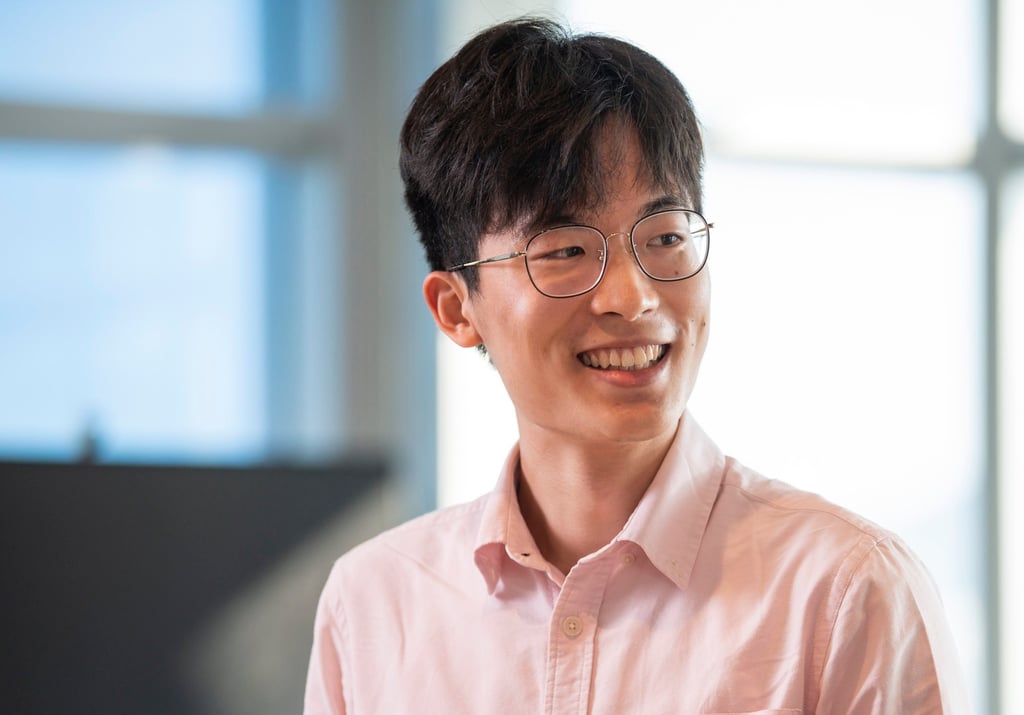 Former graduate trainee Alex Fung works as an assistant manager in Manulife Hong Kong’s advanced analytics team.