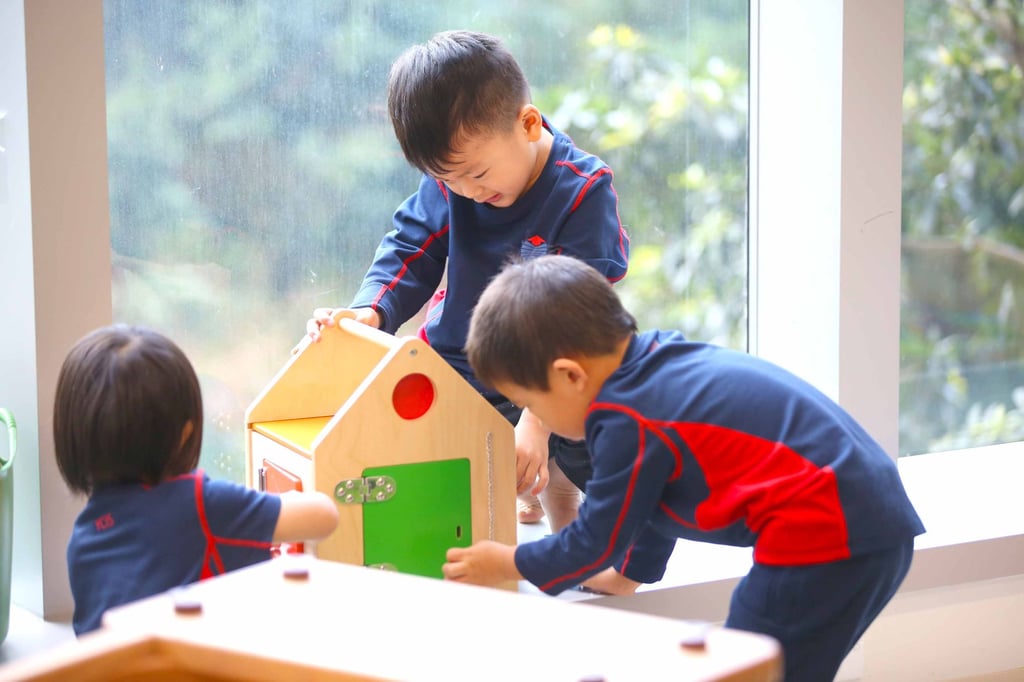 Collaboration with others is an important part of learning and development in an Early Years context Collaboration with others is an important part of learning and development in an Early Years context
