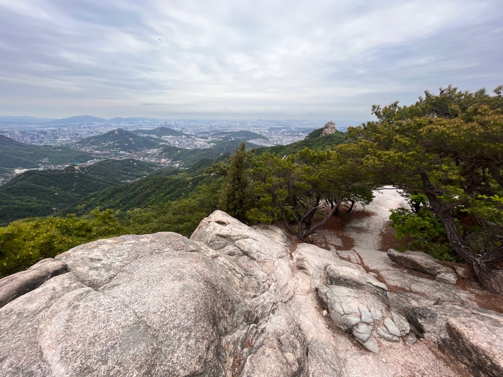 Parts of Seoul’s inner-city areas can be seen from ridges in Bukhansan National Park. Photo: Matthew Crawford Parts of Seoul’s inner-city areas can be seen from ridges in Bukhansan National Park. Photo: Matthew Crawford
