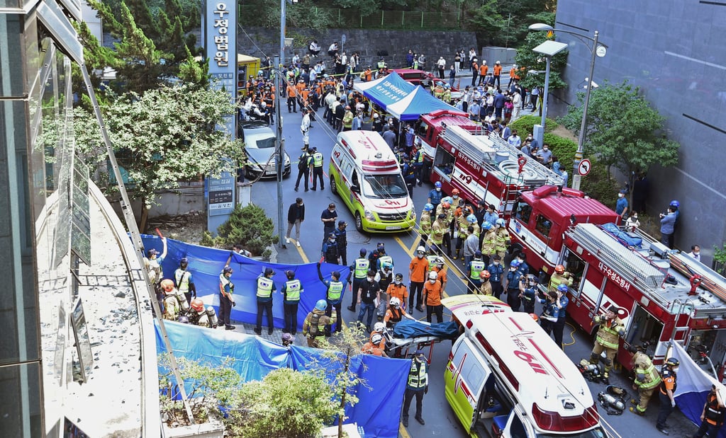 At least seven people were killed and dozens of others were injured on Thursday in a fire that spread through an office building in South Korea’s Daegu city, local fire and police officials said. Photo: Newsis via AP At least seven people were killed and dozens of others were injured on Thursday in a fire that spread through an office building in South Korea’s Daegu city, local fire and police officials said. Photo: Newsis via AP